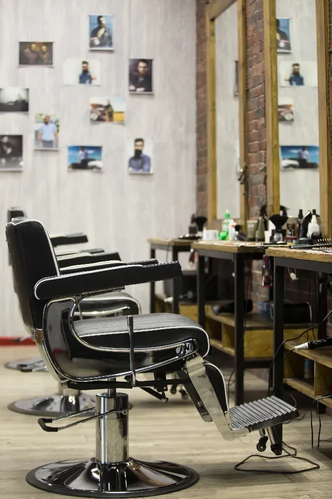 Interno della barberia