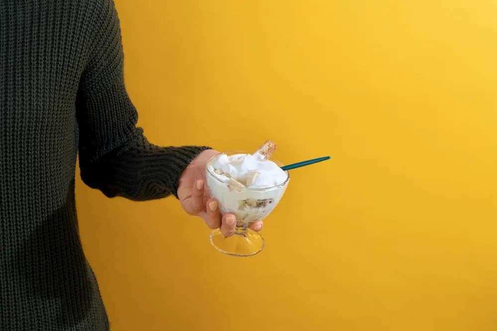 Yogurt gelato
